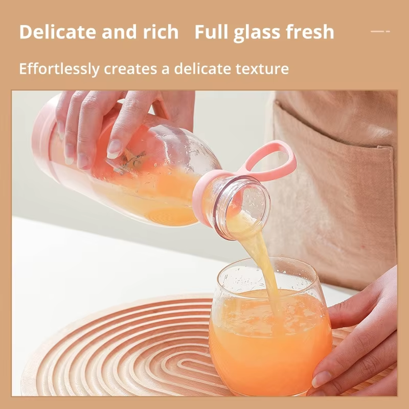 Mini USB Rechargeable Juice Cup / Portable Fruit Blender for Travel