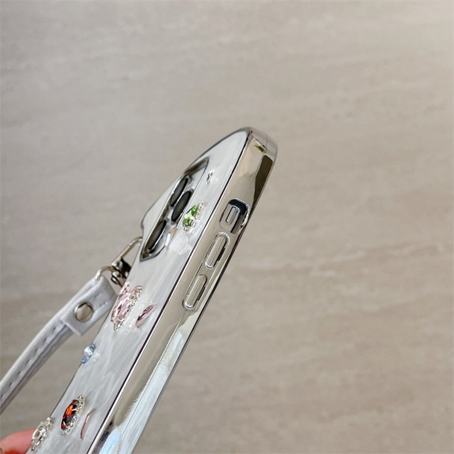 Diamond Gemstone iPhone Case – Where Luxury Meets Protection