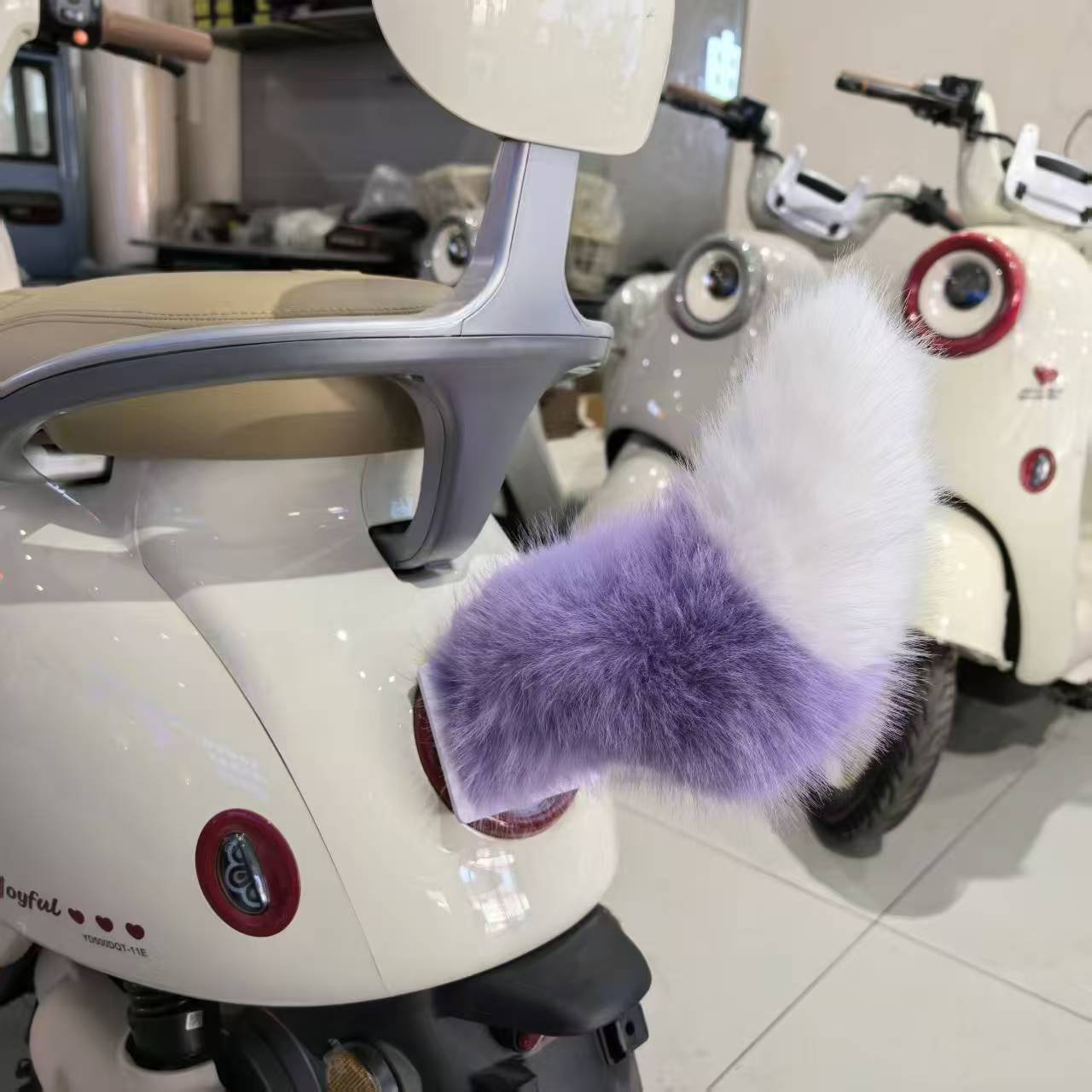 Remote Control Fox Tail for Motorcycle / Car – Removable Soft Decoration that Swings