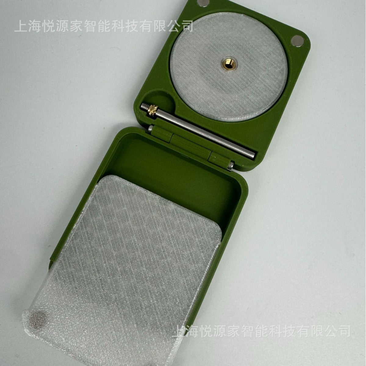 🧶Portable yarn holder for crocheting and knitting