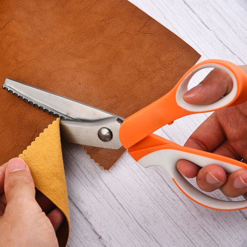 ✂️Versatile serrated scissors